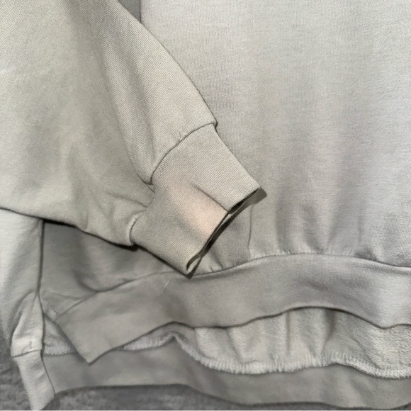 Magnolia Top Womens Small Green Embroidered Logo Sweatshirt - Picture 3 of 10